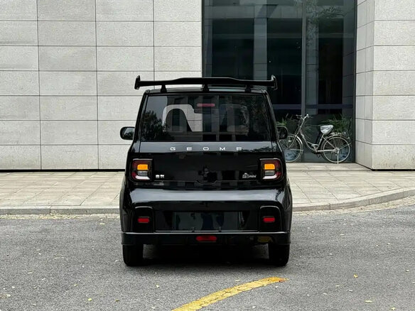 2026 Geely Panda Mini I, чёрный, 850000 рублей - вид 3