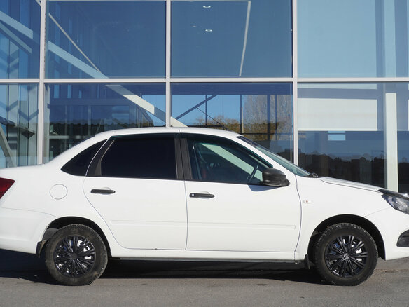 2020 Lada (ВАЗ) Granta I Рестайлинг, белый, 619000 рублей - вид 3