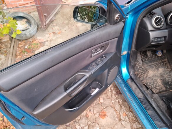 2005 Mazda 3 I (BK), синий, 400000 рублей - вид 12