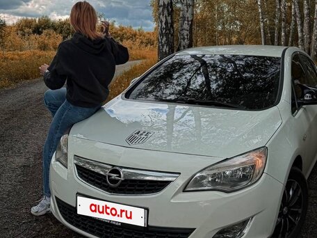 2012 Opel Astra J, белый, 450000 рублей, вид 2