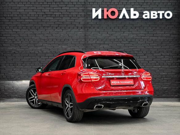 2014 Mercedes-Benz GLA 250 I (X156), красный - вид 7