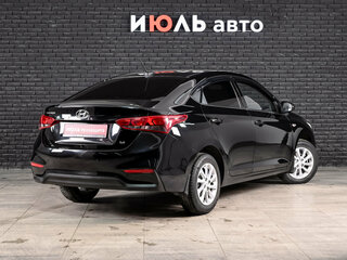 2019 Hyundai Solaris II, чёрный, 1740000 рублей, вид 4