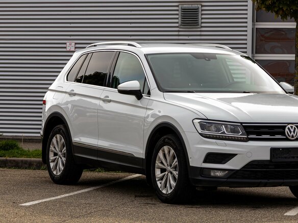 2017 Volkswagen Tiguan II, белый, 1995000 рублей - вид 6