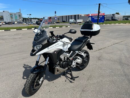 2015 Honda VFR 800X (Crossrunner), белый, 730000 рублей, вид 1