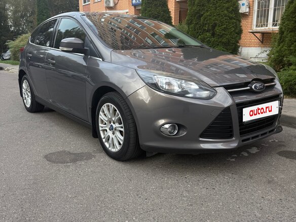 2012 Ford Focus III, коричневый, 750000 рублей