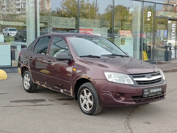 2012 Lada (ВАЗ) Granta I, красный, 150000 рублей - вид 2