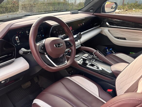 2023 Geely Monjaro I, чёрный, 3000000 рублей - вид 14