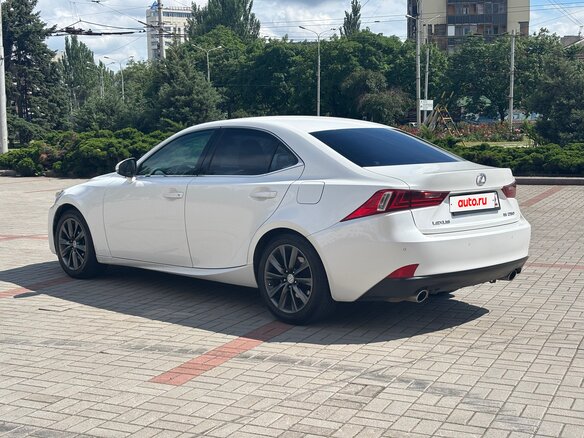 2014 Lexus IS 250 III, белый, 2000000 рублей - вид 5