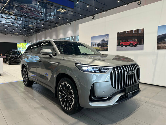 2025 Jaecoo J8, серый, 3700000 рублей - вид 2