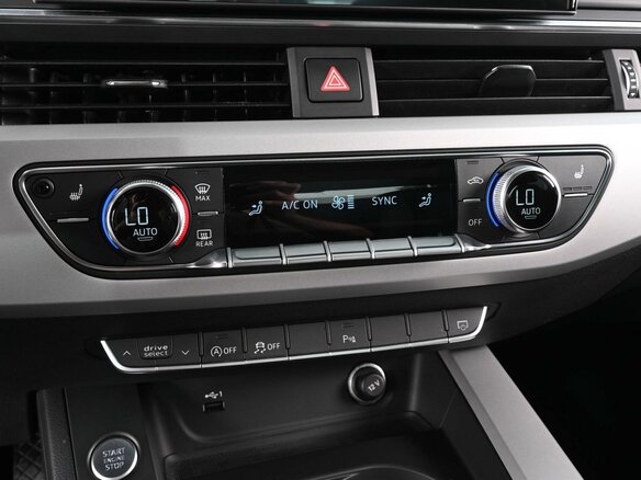 2020 Audi A4 35 TFSI V (B9) Рестайлинг, синий - вид 14