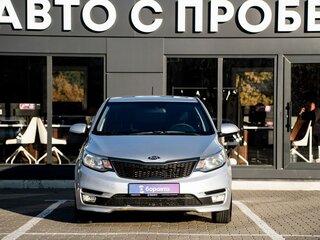 2016 Kia Rio III Рестайлинг, серебристый, 985000 рублей, вид 2