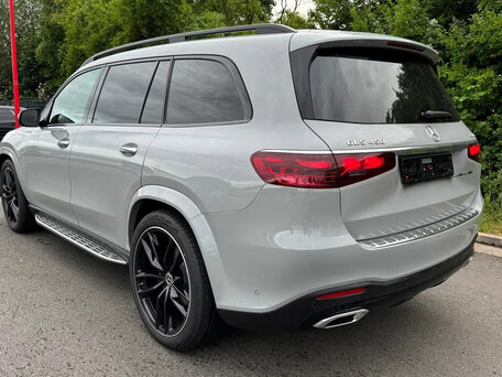 2026 Mercedes-Benz GLS 450 II (X167) Рестайлинг, серый, 15360000 рублей, вид 4