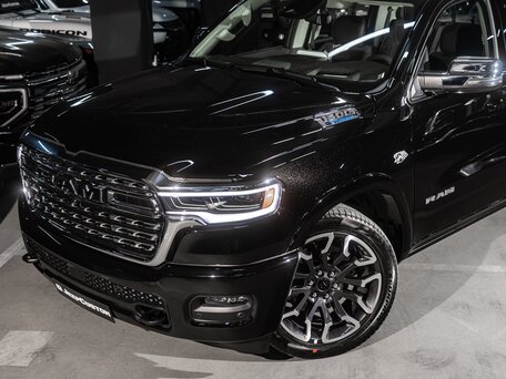 2026 Ram 1500 Crew Cab eTorque V Рестайлинг, чёрный, 10855000 рублей, вид 2