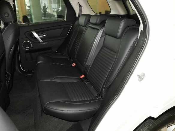 2025 Land Rover Discovery Sport I Рестайлинг, белый, 5885000 рублей - вид 10
