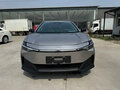 2026 Toyota bZ3, серый - вид 2