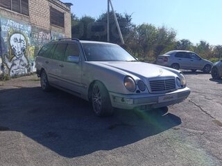 1998 Mercedes-Benz E-Класс 320 II (W210, S210), серый, 125000 рублей, вид 3