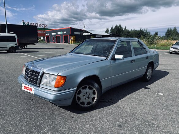 1991 Mercedes-Benz W124 200, синий - вид 2