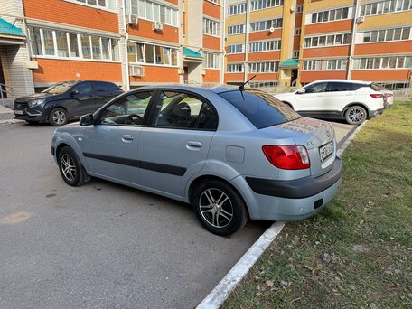 2006 Kia Rio II, серебристый, 337000 рублей, вид 4