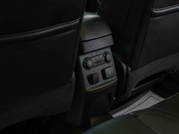 2013 Ford Explorer V, чёрный, 1650000 рублей - вид 8