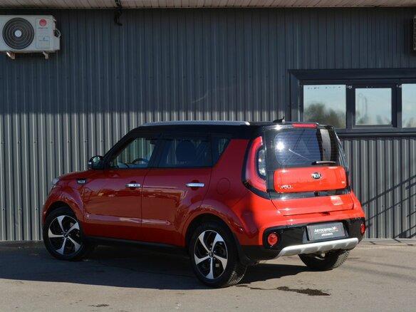 2019 Kia Soul II Рестайлинг, красный, 1699888 рублей - вид 6