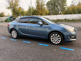 2013 Opel Astra J Рестайлинг, синий, 690000 рублей, вид 4