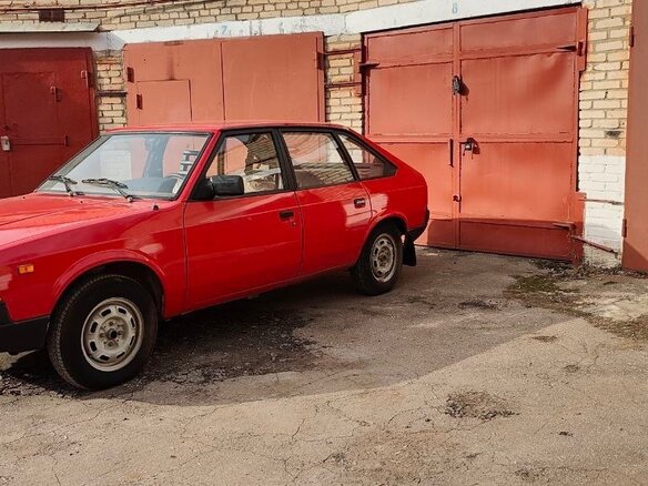 1990 Москвич 21412, красный, 1000000 рублей