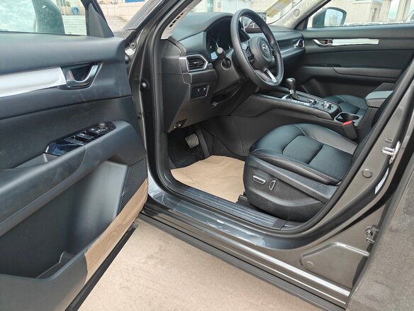 2026 Mazda CX-5 II Рестайлинг, серый, 2700000 рублей - вид 6