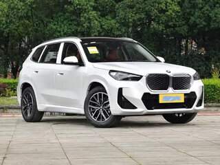 2025 BMW iX1 eDrive 25L, белый, 4900206 рублей, вид 3