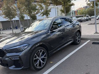 2020 BMW X6 30d III (G06), серый, 6700000 рублей, вид 1