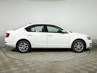 2016 Skoda Octavia III (A7), белый, 1149700 рублей, вид 4