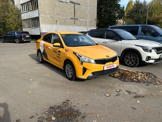 2020 Kia Rio IV Рестайлинг, жёлтый, 800000 рублей, вид 2