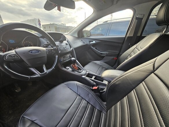 2017 Ford Focus III Рестайлинг, серый, 780000 рублей - вид 5