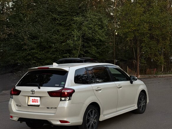 2016 Toyota Corolla Fielder XI (E160, E170, E180) Рестайлинг 1, белый, 1550000 рублей - вид 5