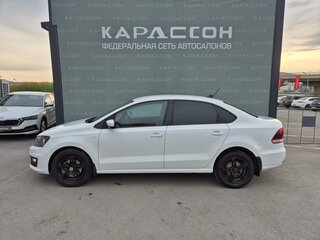 2018 Volkswagen Polo V Рестайлинг, белый, 710000 рублей, вид 3