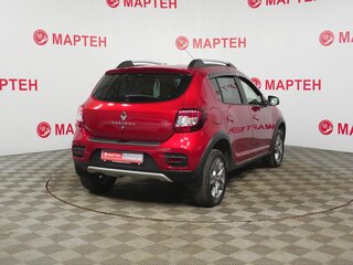 2021 Renault Sandero Stepway II Рестайлинг, красный, 1337000 рублей, вид 5