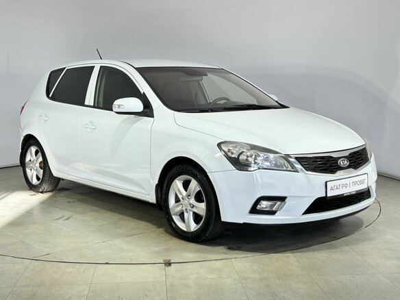2010 Kia Ceed I, белый, 610000 рублей - вид 3