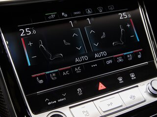 2025 Audi A8 Long 60 TFSI e IV (D5) Рестайлинг, чёрный, 15975000 рублей, вид 3
