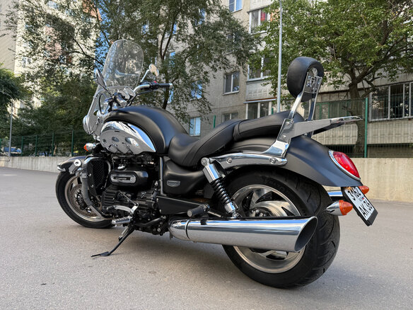 2012 Triumph Rocket III, чёрный, 900000 рублей - вид 6