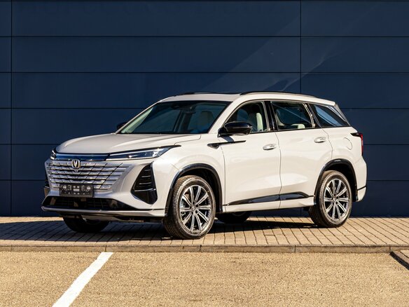 2024 Changan CS75 Plus III, серый, 2395000 рублей