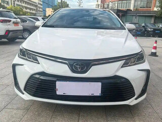 2022 Toyota Corolla XII (E210), белый, 1150000 рублей, вид 2