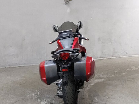 2010 Honda VFR 1200, красный, 910000 рублей, вид 4