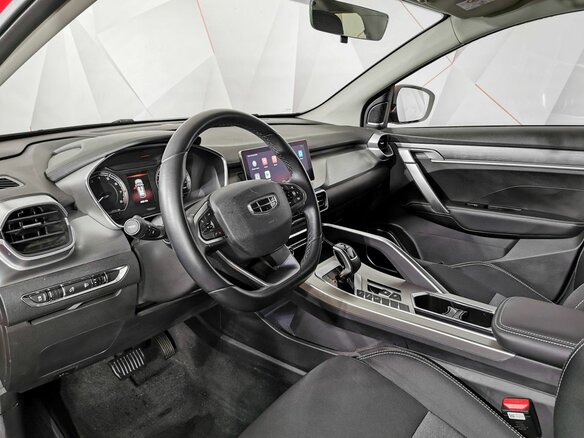 2020 Geely Coolray I, красный, 1425150 рублей - вид 17