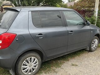 2010 Skoda Fabia II Рестайлинг, серый, 470000 рублей, вид 3