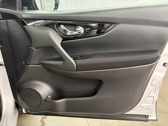 2017 Nissan Qashqai II, серебристый, 1597000 рублей - вид 18