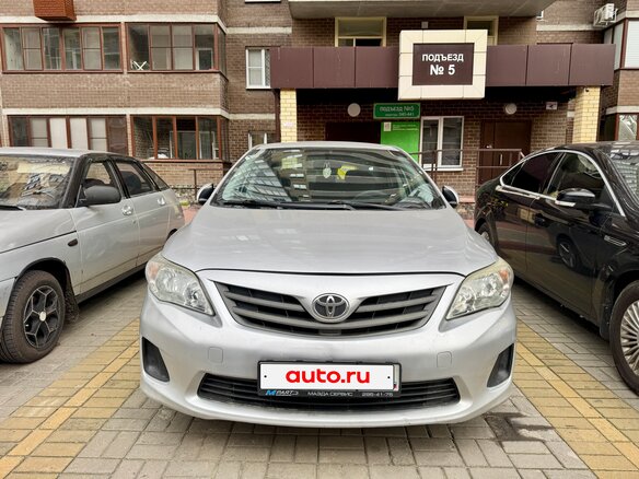 2011 Toyota Corolla X (E140, E150) Рестайлинг, серебристый - вид 15