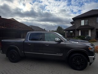 2021 Ram 1500 Crew Cab eTorque V, серый, 7500000 рублей, вид 3
