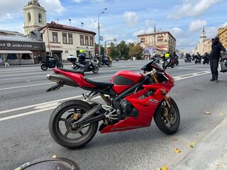 2008 Triumph Daytona 675, красный, 499000 рублей, вид 1