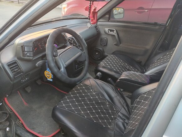 2004 Lada (ВАЗ) 2112, серебристый, 95000 рублей - вид 6