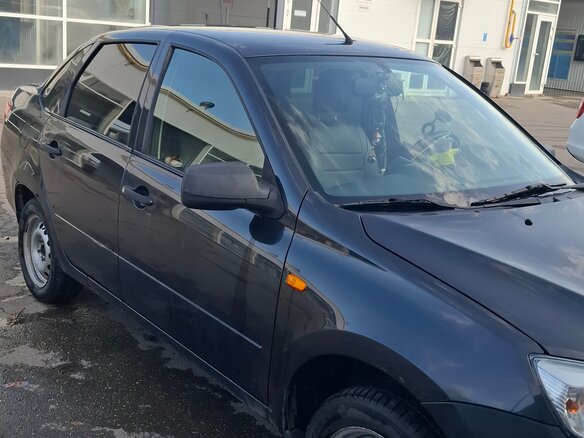 2013 Lada (ВАЗ) Granta I, чёрный, 250000 рублей