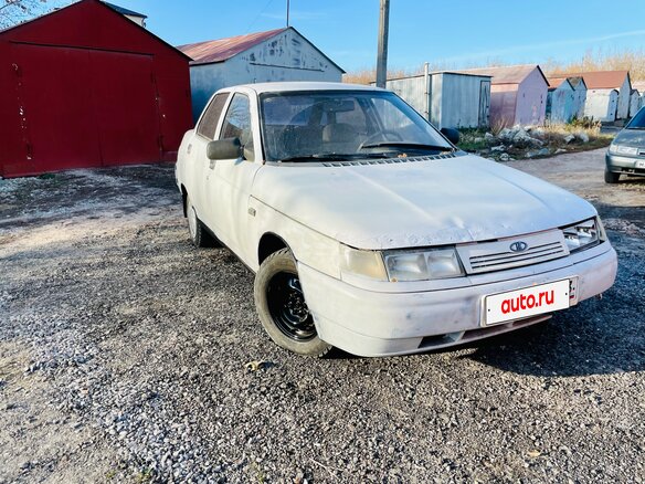 2001 Lada (ВАЗ) 2110, белый, 45000 рублей